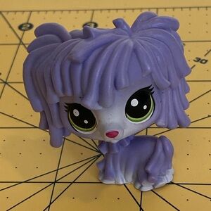 LPS Littlest Pet Shop Purple Komondor Dog Mop Dog Maddy Mopton #1-121